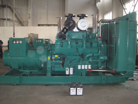 三臺康明斯發電機組并機